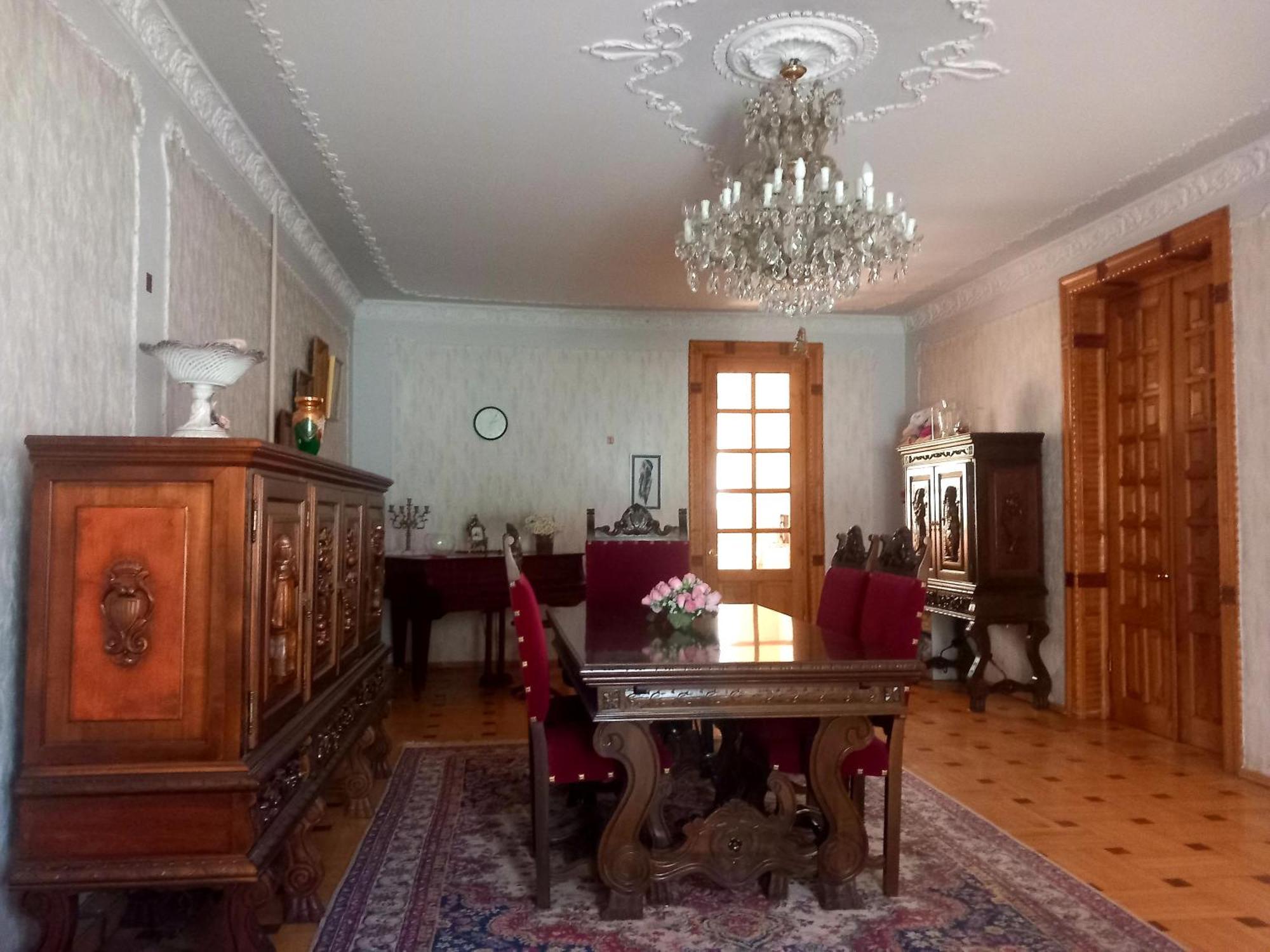 Hotel Guli à Gori Extérieur photo