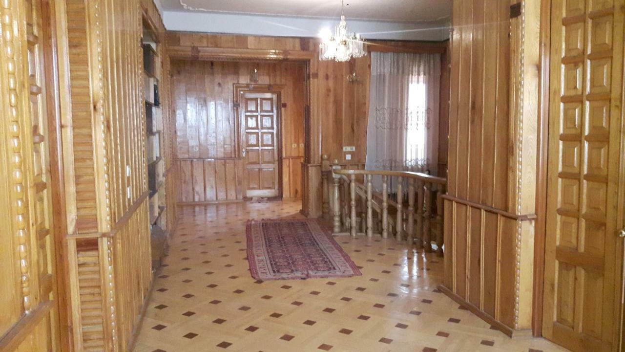 Hotel Guli à Gori Extérieur photo