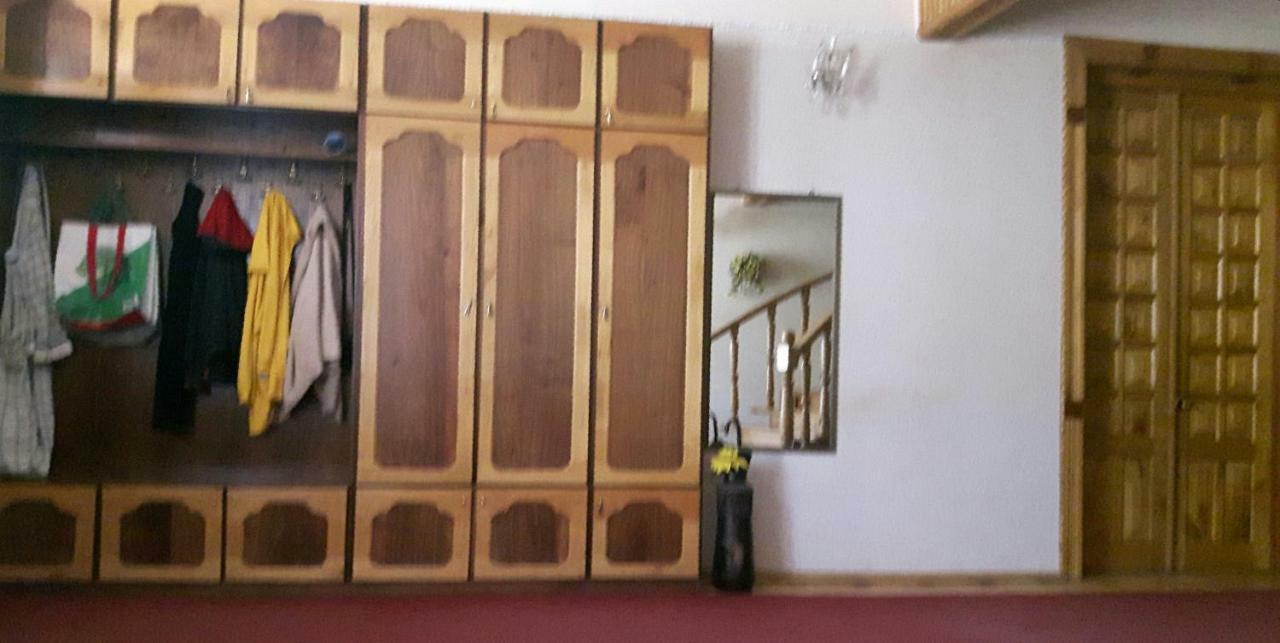 Hotel Guli à Gori Extérieur photo